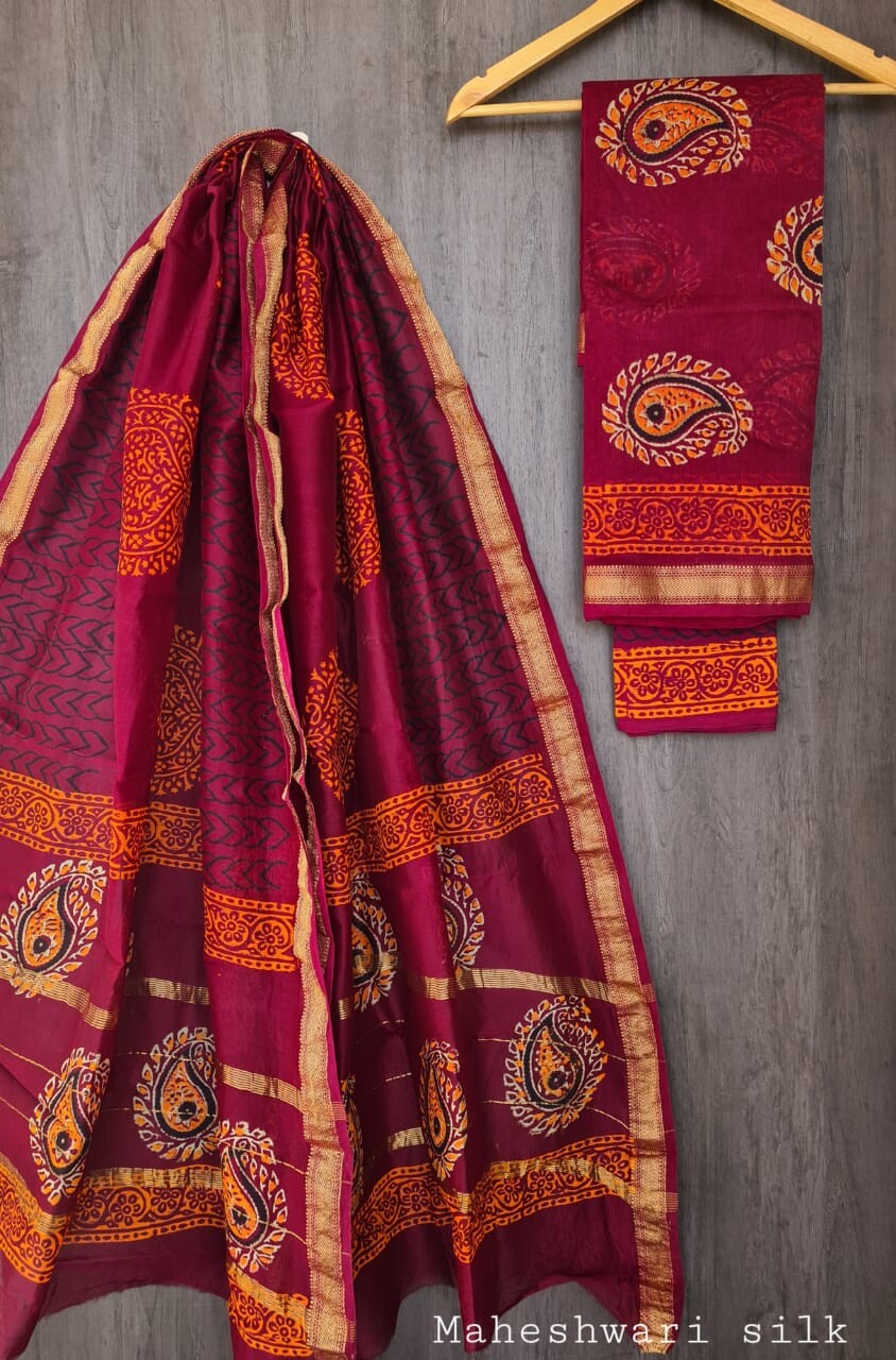 Pure Maheshwari Silk Unstitched Suit Set with Maheshwari Silk Dupatta with Zari Border ( Top, Bottom and Dupatta length 2.5 meter each) - 3
