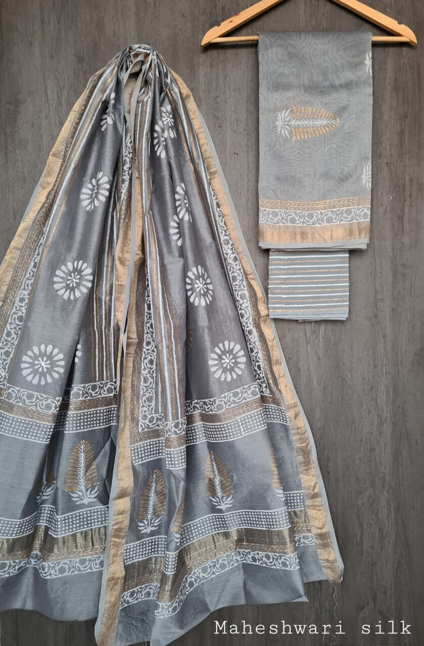 Pure Maheshwari Silk Unstitched Suit Set with Maheshwari Silk Dupatta with Zari Border ( Top, Bottom and Dupatta length 2.5 meter each) - 50