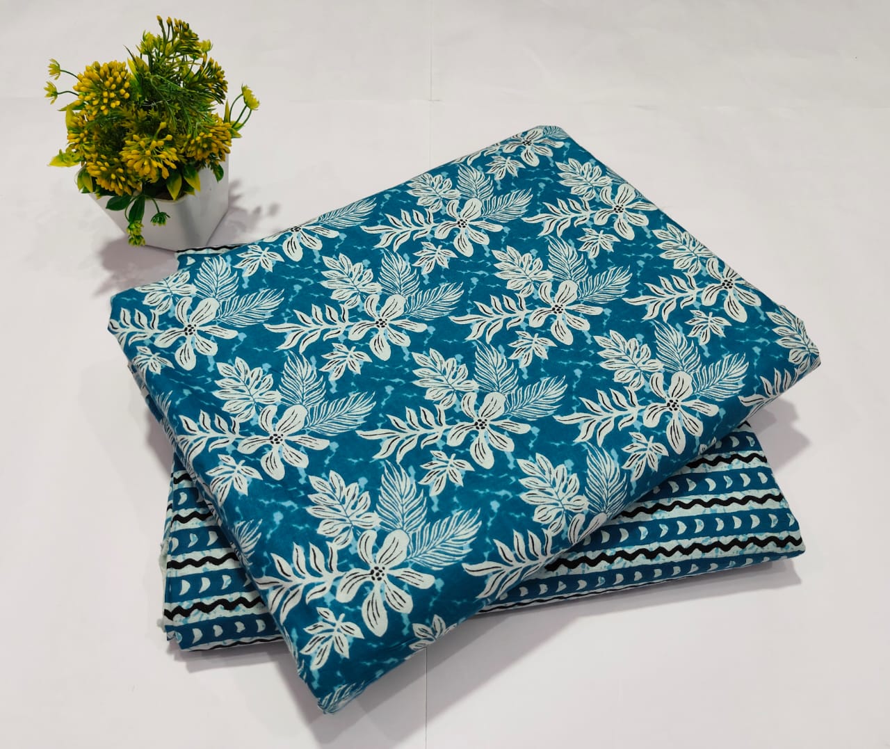 pure cotton handblock printed top bottom set (2.5 Mtr Top & 2.5 Mtr Bottom) - 85